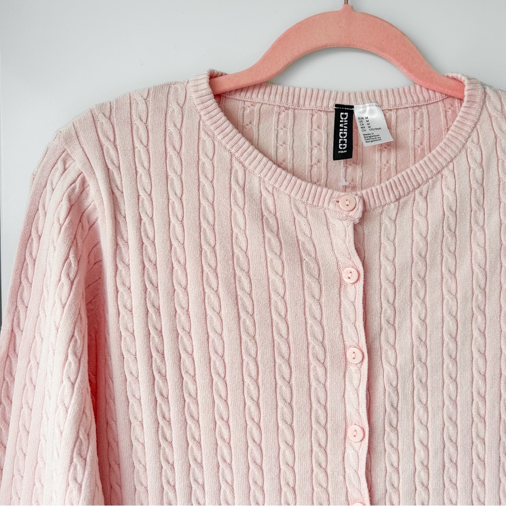 Light pink cable knit cardigan - Picture 4 of 10